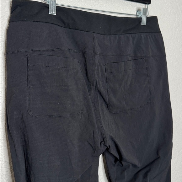 Athleta Trekkie Jogger 2.0 Pants Black Ripstop Nylon Athletic Hiking Cinch Sz - Picture 5 of 8